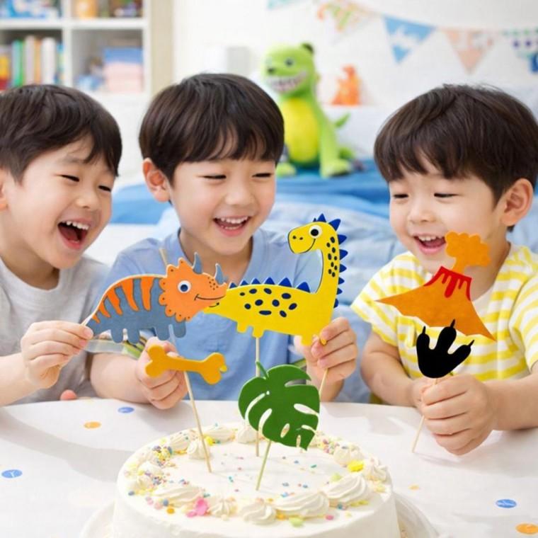 공룡들의 먹이사냥 깔끔한 케이크 토퍼